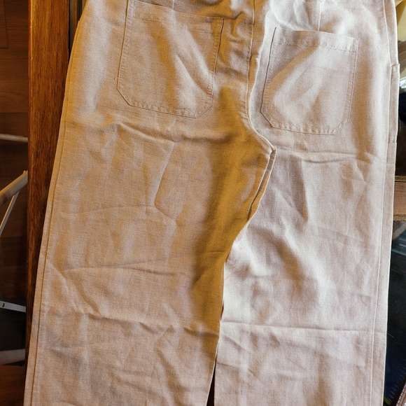 Tan pants - Picture 2 of 8